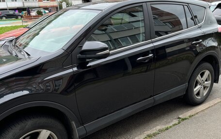 Toyota RAV4, 2017 год, 1 800 000 рублей, 2 фотография