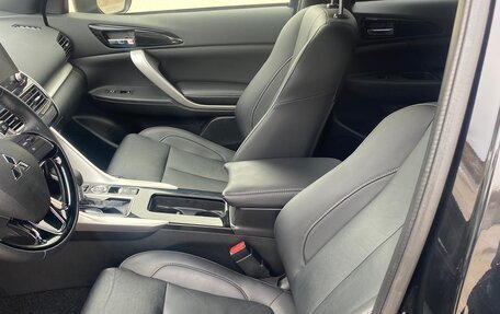 Mitsubishi Eclipse Cross, 2021 год, 2 250 000 рублей, 7 фотография