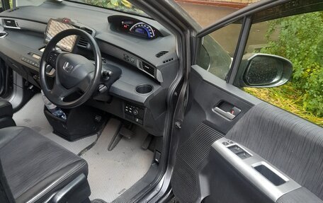 Honda Freed I, 2013 год, 1 400 000 рублей, 10 фотография