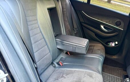 Mercedes-Benz E-Класс, 2020 год, 2 200 000 рублей, 6 фотография