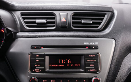 KIA Rio III рестайлинг, 2015 год, 989 000 рублей, 19 фотография