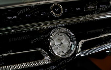 Bentley Flying Spur, 2025 год, 45 900 000 рублей, 15 фотография