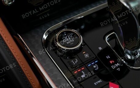 Bentley Flying Spur, 2025 год, 45 900 000 рублей, 14 фотография