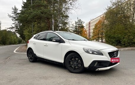 Volvo V40 Cross Country I, 2014 год, 1 650 000 рублей, 2 фотография