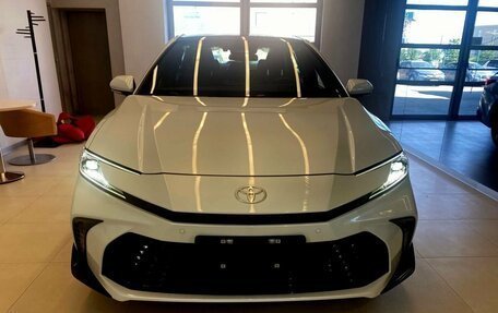 Toyota Camry, 2025 год, 4 550 000 рублей, 2 фотография