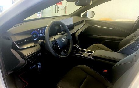 Toyota Camry, 2025 год, 4 550 000 рублей, 8 фотография