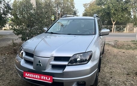 Mitsubishi Outlander III рестайлинг 3, 2003 год, 500 000 рублей, 5 фотография
