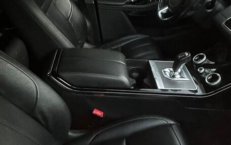 Land Rover Range Rover Evoque II, 2019 год, 2 750 000 рублей, 6 фотография