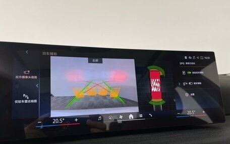 BMW 3 серия, 2024 год, 5 850 000 рублей, 15 фотография