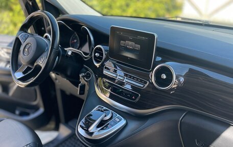 Mercedes-Benz V-Класс, 2018 год, 4 900 000 рублей, 5 фотография
