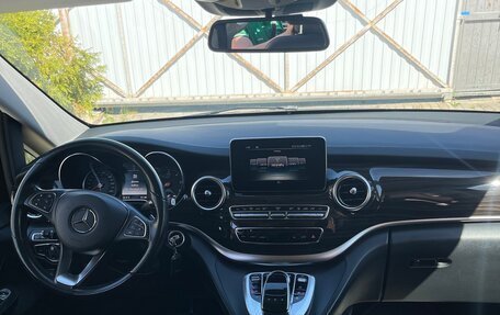 Mercedes-Benz V-Класс, 2018 год, 4 900 000 рублей, 7 фотография
