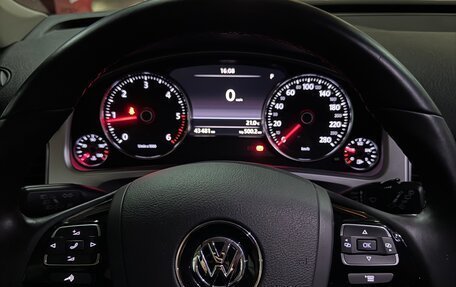 Volkswagen Touareg III, 2016 год, 5 000 000 рублей, 6 фотография