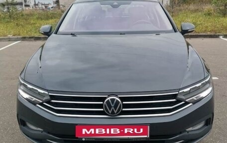 Volkswagen Passat B8 рестайлинг, 2021 год, 2 250 000 рублей, 3 фотография