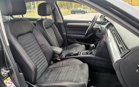 Volkswagen Passat B8 рестайлинг, 2021 год, 2 250 000 рублей, 12 фотография