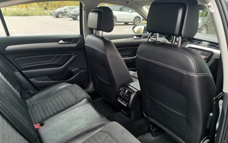 Volkswagen Passat B8 рестайлинг, 2021 год, 2 250 000 рублей, 15 фотография