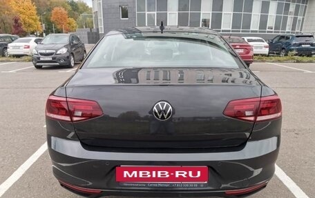 Volkswagen Passat B8 рестайлинг, 2021 год, 2 250 000 рублей, 6 фотография
