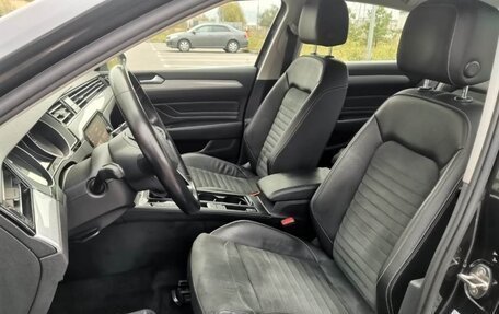 Volkswagen Passat B8 рестайлинг, 2021 год, 2 250 000 рублей, 26 фотография