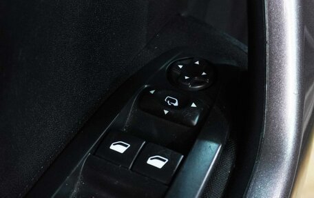 Peugeot 2008 II, 2014 год, 899 000 рублей, 16 фотография