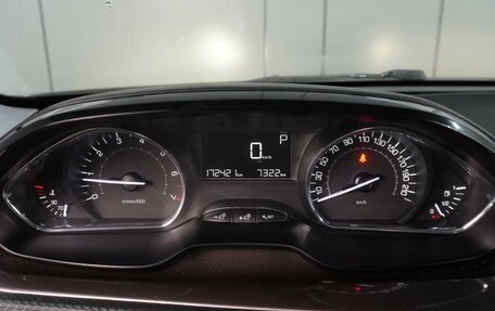 Peugeot 2008 II, 2014 год, 899 000 рублей, 17 фотография