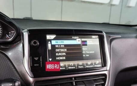 Peugeot 2008 II, 2014 год, 899 000 рублей, 13 фотография