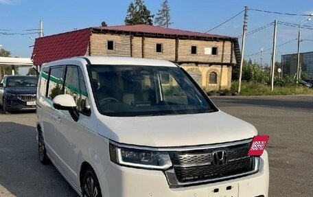Honda Stepwgn, 2022 год, 2 680 000 рублей, 1 фотография