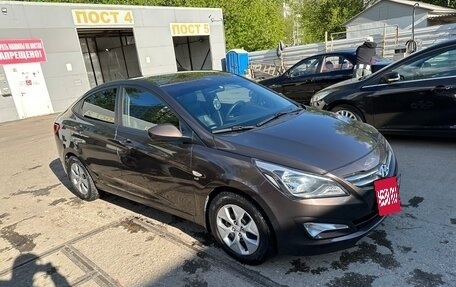 Hyundai Solaris II рестайлинг, 2015 год, 1 200 000 рублей, 2 фотография