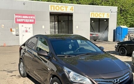 Hyundai Solaris II рестайлинг, 2015 год, 1 200 000 рублей, 5 фотография