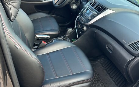 Hyundai Solaris II рестайлинг, 2015 год, 1 200 000 рублей, 11 фотография
