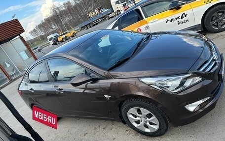 Hyundai Solaris II рестайлинг, 2015 год, 1 200 000 рублей, 14 фотография