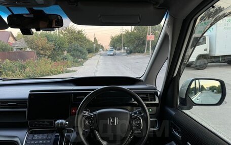Honda Stepwgn IV, 2018 год, 1 600 000 рублей, 18 фотография