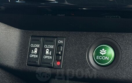 Honda Stepwgn IV, 2018 год, 1 600 000 рублей, 22 фотография