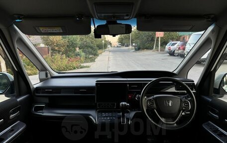 Honda Stepwgn IV, 2018 год, 1 600 000 рублей, 17 фотография