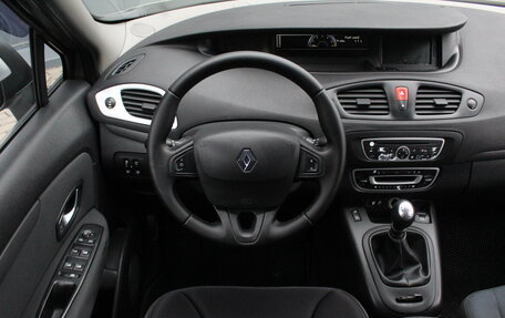 Renault Scenic III, 2009 год, 800 000 рублей, 6 фотография