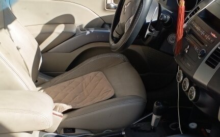 Mitsubishi Outlander III рестайлинг 3, 2008 год, 1 400 000 рублей, 7 фотография