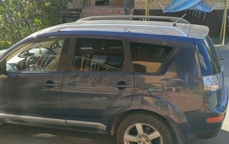 Mitsubishi Outlander III рестайлинг 3, 2008 год, 1 400 000 рублей, 2 фотография