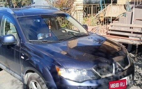 Mitsubishi Outlander III рестайлинг 3, 2008 год, 1 400 000 рублей, 6 фотография