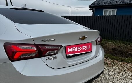 Chevrolet Malibu IX, 2019 год, 1 750 000 рублей, 4 фотография