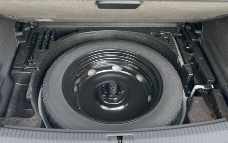 Volkswagen Tiguan II, 2019 год, 2 490 000 рублей, 13 фотография