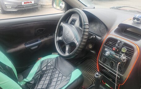 Mitsubishi Carisma I, 2000 год, 140 000 рублей, 4 фотография
