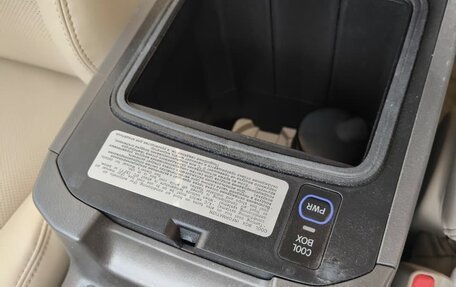 Toyota Land Cruiser Prado 150 рестайлинг 2, 2021 год, 8 000 000 рублей, 16 фотография