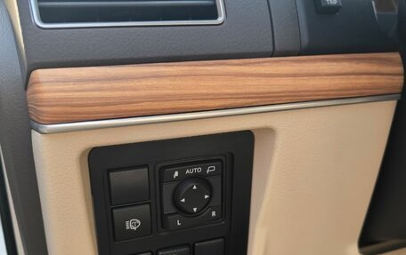 Toyota Land Cruiser Prado 150 рестайлинг 2, 2021 год, 8 000 000 рублей, 17 фотография