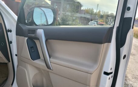 Toyota Land Cruiser Prado 150 рестайлинг 2, 2021 год, 8 000 000 рублей, 20 фотография