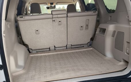 Toyota Land Cruiser Prado 150 рестайлинг 2, 2021 год, 8 000 000 рублей, 27 фотография