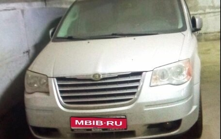 Chrysler Voyager IV, 2008 год, 1 750 000 рублей, 10 фотография