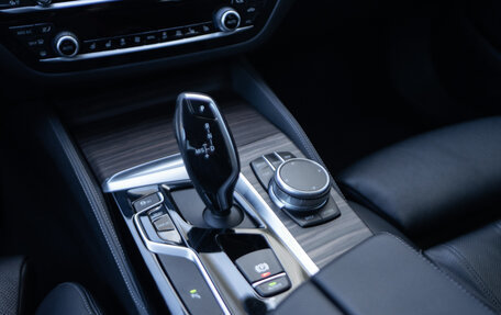 BMW 5 серия, 2018 год, 3 550 000 рублей, 28 фотография