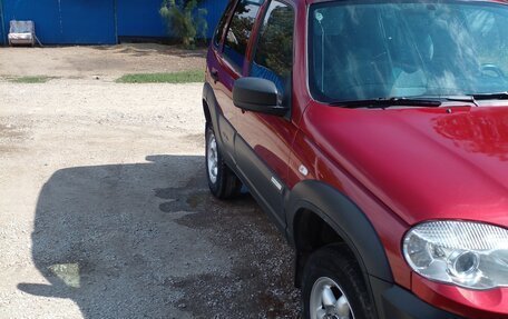 Chevrolet Niva I рестайлинг, 2012 год, 450 000 рублей, 3 фотография