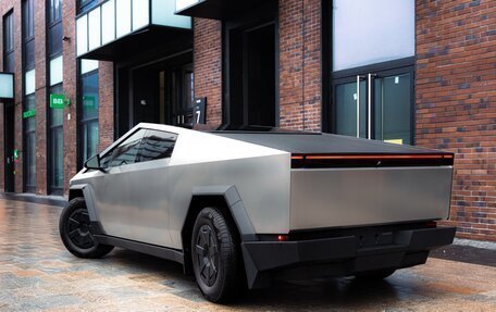 Tesla Cybertruck, 2024 год, 22 000 000 рублей, 8 фотография