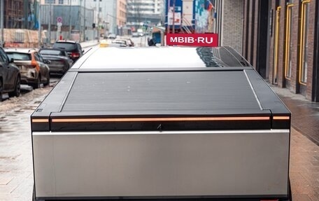 Tesla Cybertruck, 2024 год, 22 000 000 рублей, 3 фотография