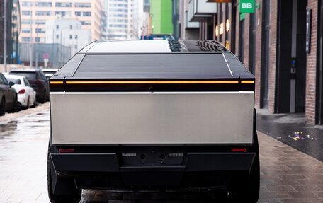 Tesla Cybertruck, 2024 год, 22 000 000 рублей, 32 фотография