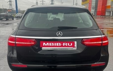 Mercedes-Benz E-Класс, 2020 год, 3 490 000 рублей, 6 фотография